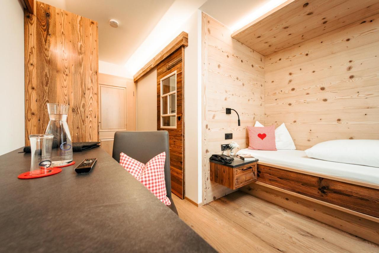 Gaestehaus Mathies Mittelberg Exteriör bild